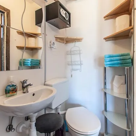 Julia Apartment
